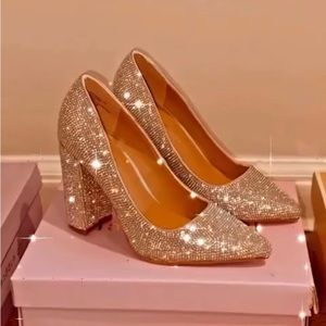 Madden Girl Women’s Symbol Pump